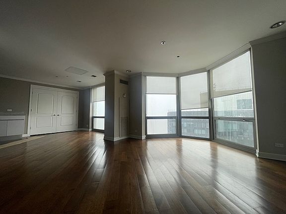 4th image of 195 N Harbor Dr APT 5503