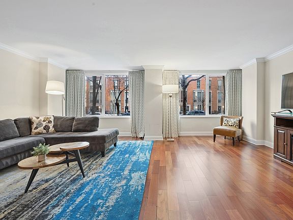 3rd image of 440 N McClurg Ct APT 104