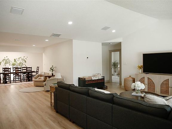 5th image of 4646 Gleason Ave