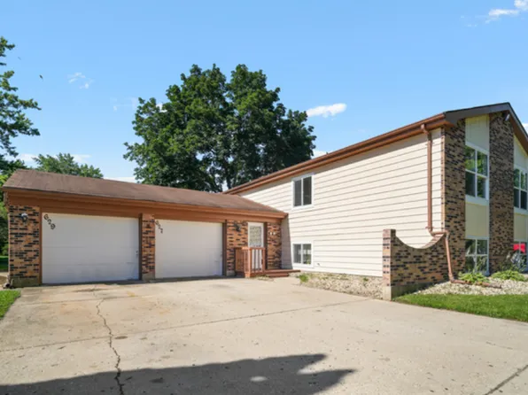627 Chardonnay Ln #627, Crystal Lake, IL 60014