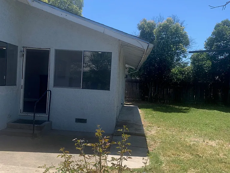 7205 Rollingwood Blvd — Photo 19