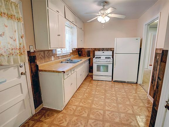 5th image of 621 E Orange St