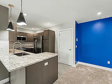 5th image of 5720 Hampshire Ln