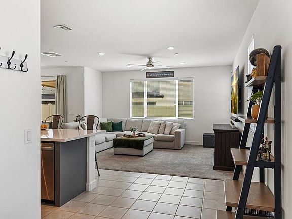 5th image of 76267 Cambridge Dr