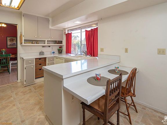 5th image of 1405 Seven Hills Dr