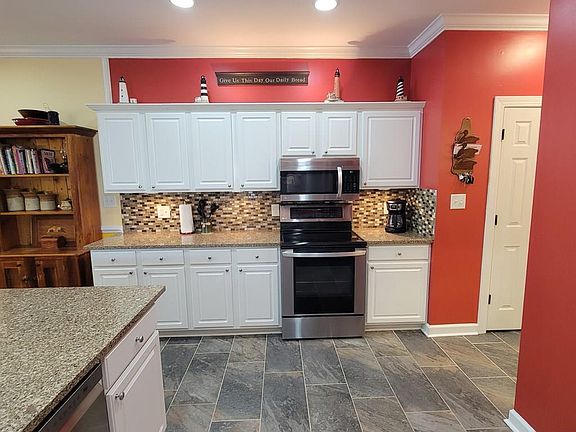 5th image of 123 Savannah Cir N