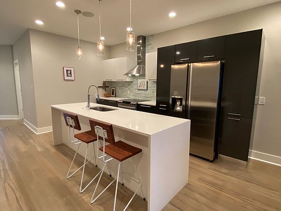 2nd image of 3015 Warder St NW #1