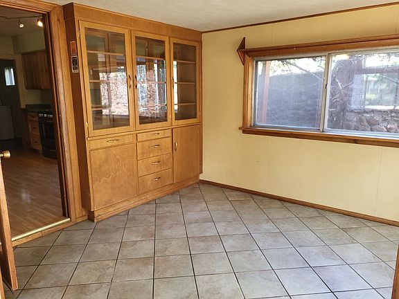 Front entry room