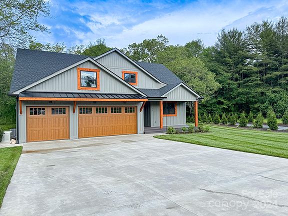 2nd image of 39 Lucy Ln