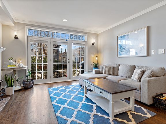 3rd image of 1716 N Talman Ave #1N