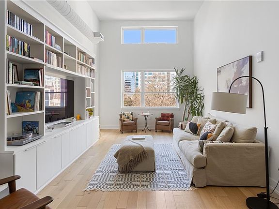 3rd image of 775 Juniper St NE #617