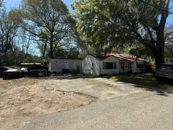 1901 Helm Ave, North Charleston, SC 29405