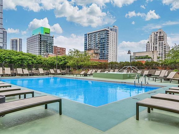 2nd image of 400 N Lasalle St #3606