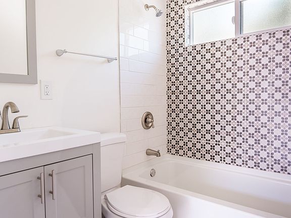 3rd image of 8921 Cottonwood Ave #10309-1031