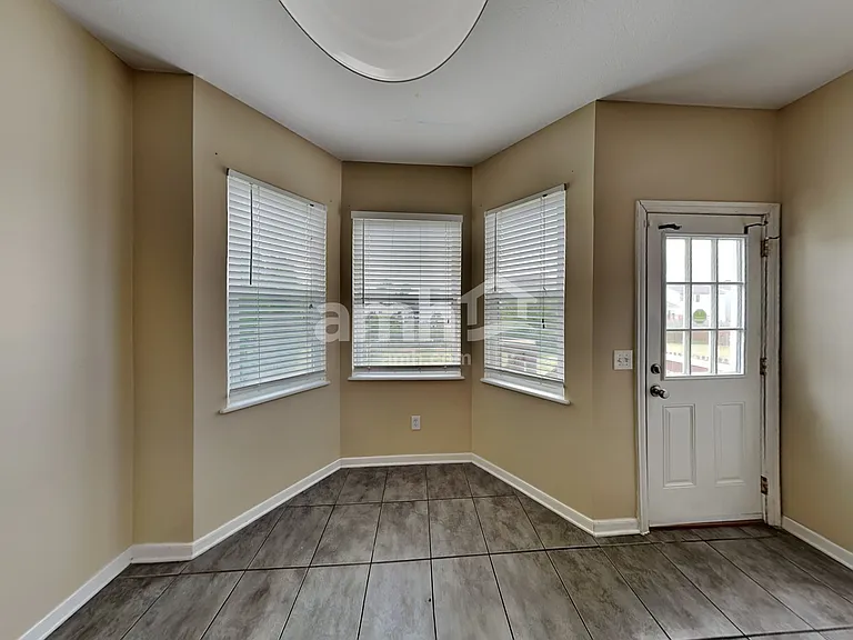 741 Lilly Landing Ln — Photo 6
