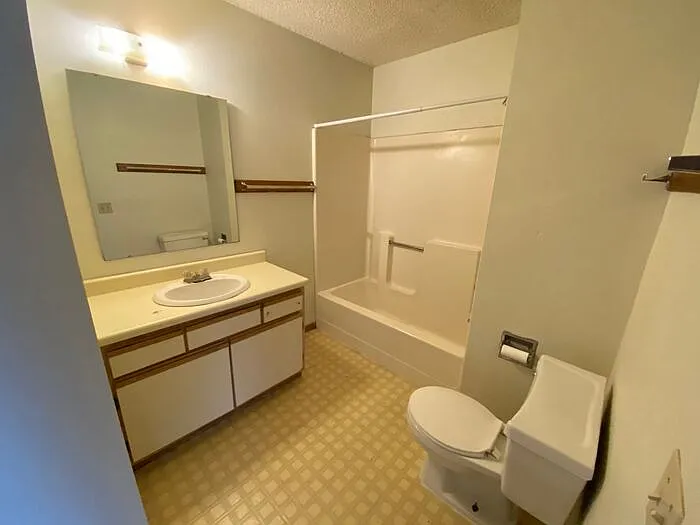 624 S Gilbert St #5 — Photo 7