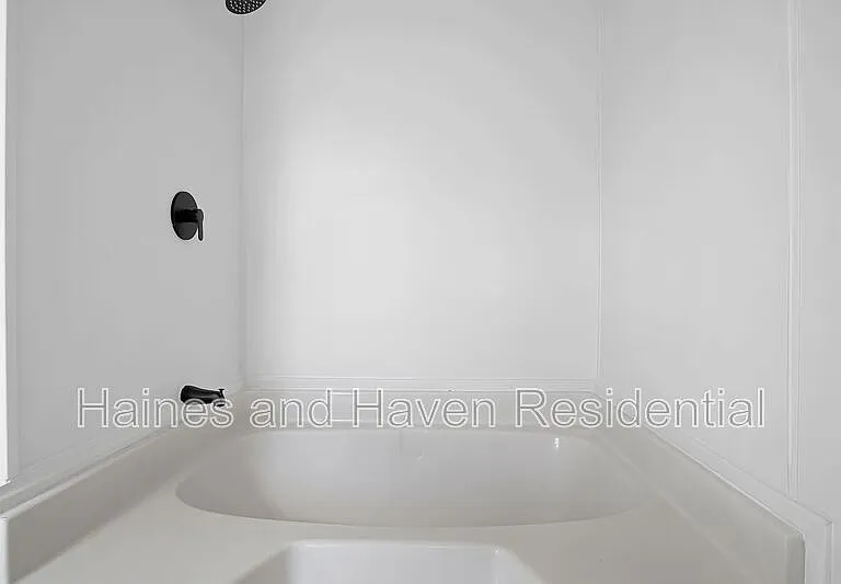 322 Clearwater Lake Dr — Photo 16
