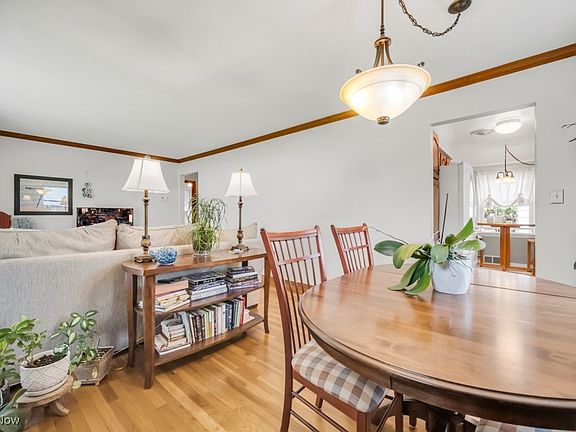 4th image of 5367 Chestnut Hill Dr