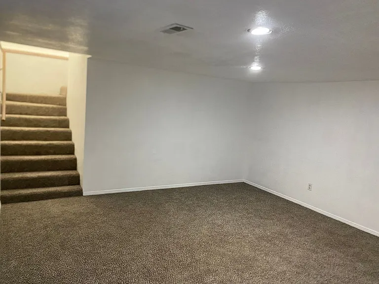 1827 Pine St — Photo 15