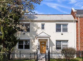 1238 Penn St NE APT 1, Washington, DC 20002
