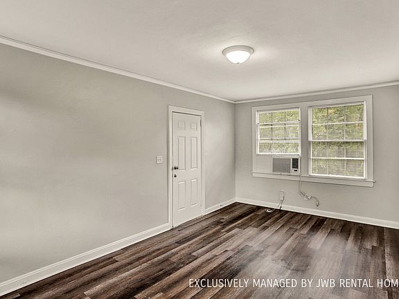 5th image of 1265 McDuff Ave S
