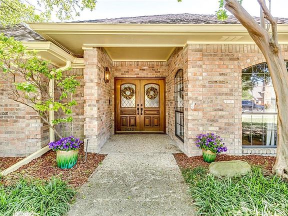 4th image of 10022 Woodlake Dr