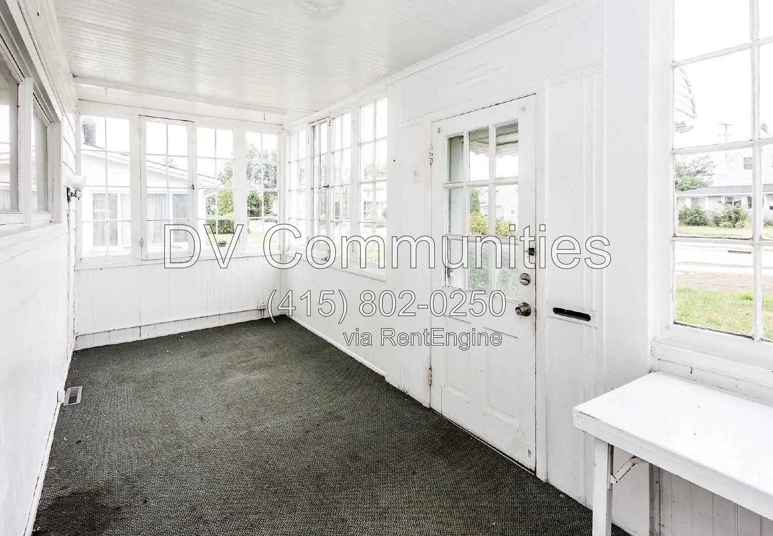 2 bed, 1.0 bath, 895 sqft, $1,325 — Photo 2