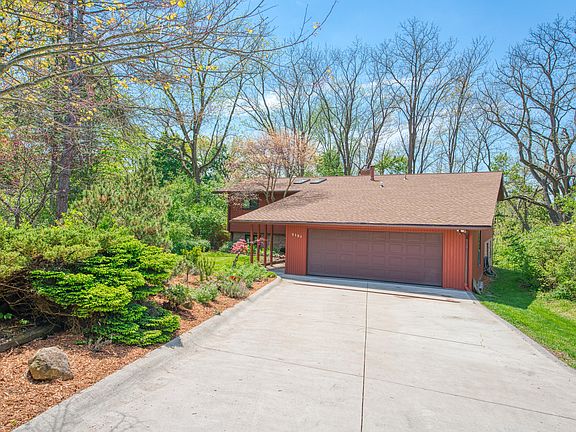 5th image of 3101 Hilltop Dr