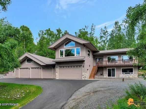 11609 Hebron Dr, Eagle River, AK 99577