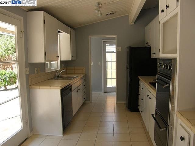 2nd image of 2328 Krueger Dr
