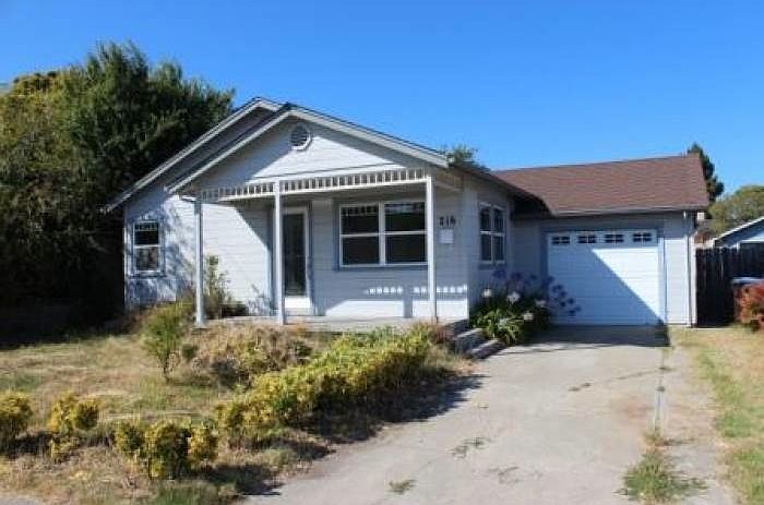 1st image of 216 Younglove Ave