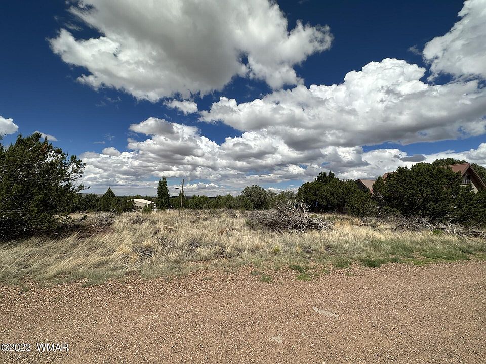 2nd image of 8464 Ridge Dr
