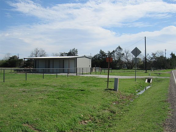 2nd image of 4019 E Fm 120