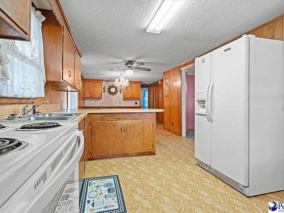 4th image of 2427 N Matthews Rd