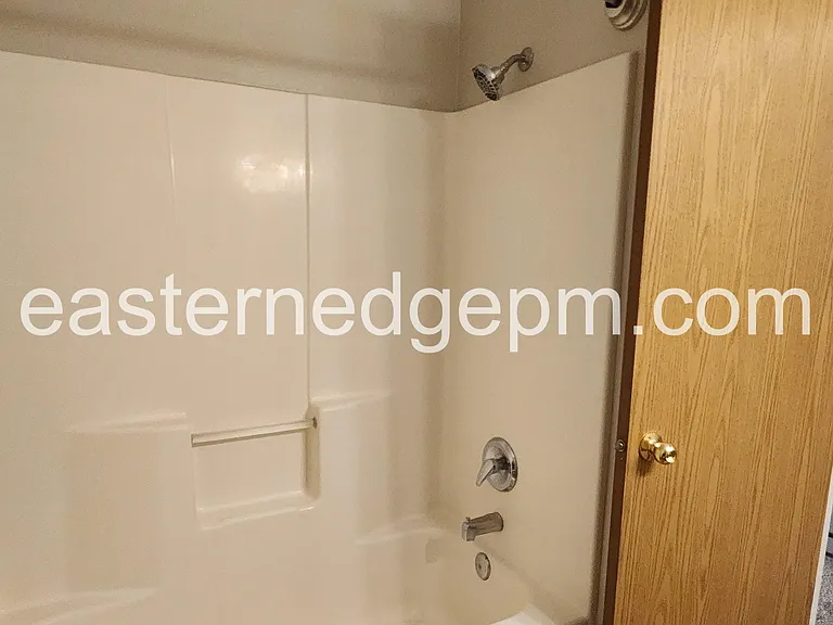 625 SW 19th St #6 — Photo 11