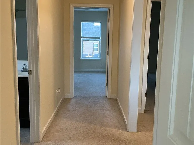 825 Ronald Reagan Dr — Photo 11