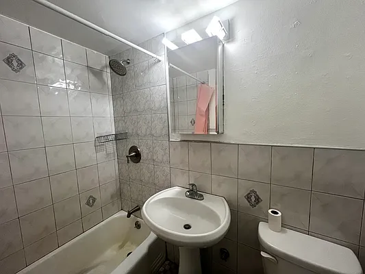 Rented by R New York | media 5