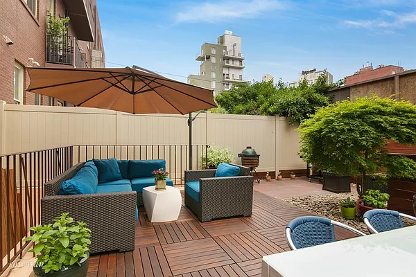 Sold by Corcoran | media 25