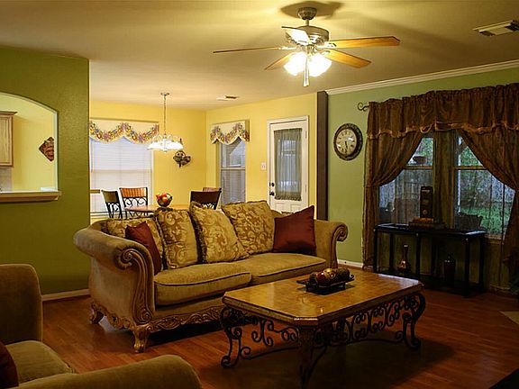 3rd image of 3115 Painted Meadow Cir