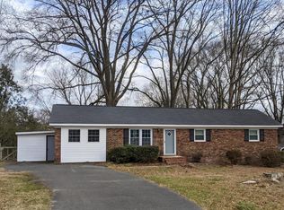 201 Smith Cir, Matthews, NC 28104