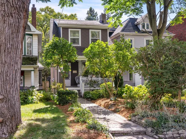 31 Cassels Ave, Toronto, ON M4E 1X9