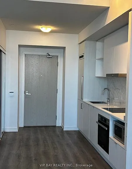 138 Downes St #5905 — Photo 37