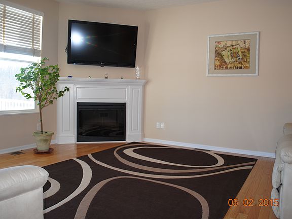 5th image of 9286 Bridgecreek Dr.