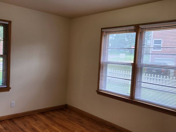 5th image of 5207 Boyd St #5209