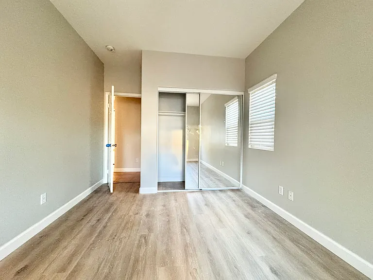 2871 Pinta Ct — Photo 25