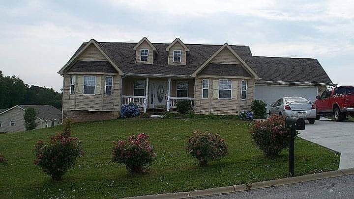 1st image of 107 Smoky View Ln