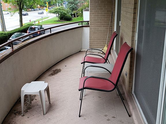 4th image of 6400 N Cicero Ave APT 211