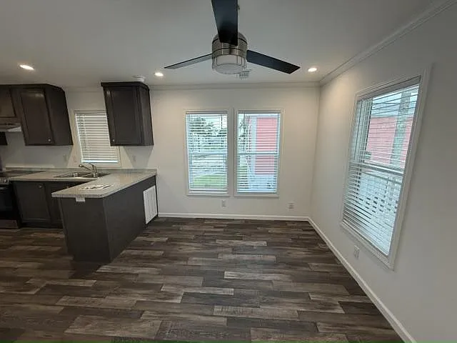 Sunshine MH & RV Resort — Photo 42