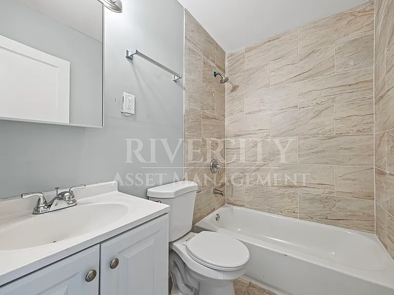 3132 Kingston St — Photo 13