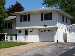 4405 N Lincoln Ave, Davenport, IA 52806